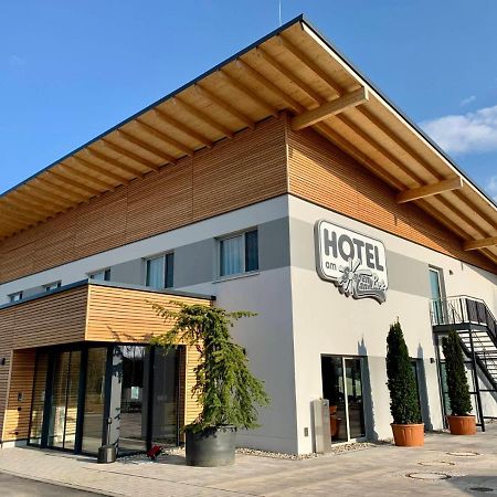 Hotel am Sonnenlandpark Lichtenau  Buitenkant foto